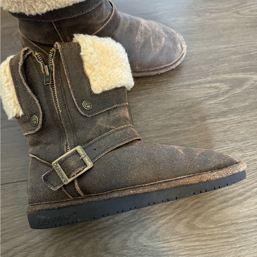 Bearpaw Brown Suede Boots with Shearling Lining